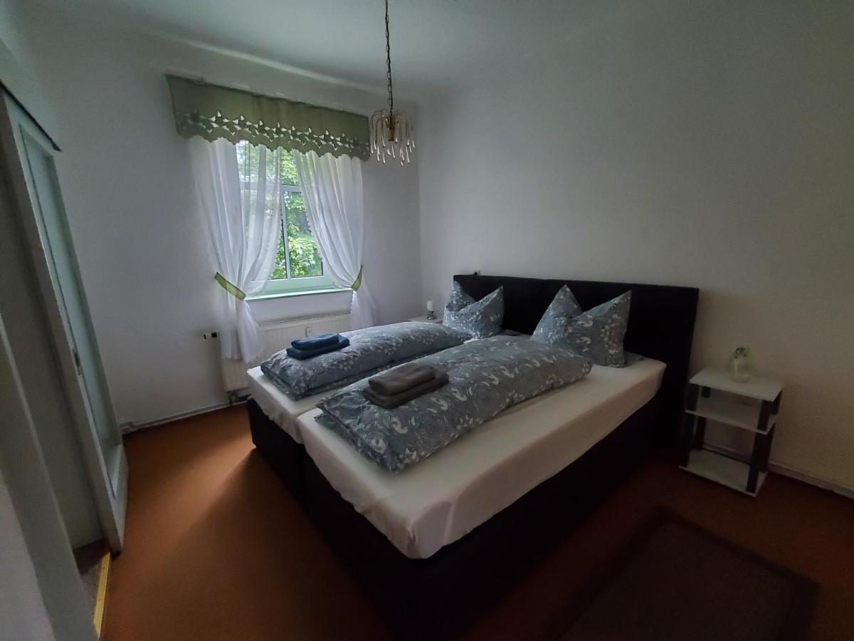 Ferienwohnung Am Rosengarten Löbau Extérieur photo